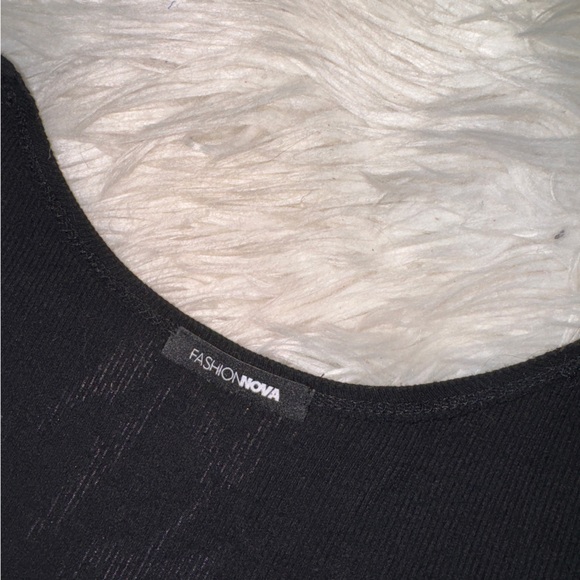 Fashion Nova Top - Picture 2 of 4